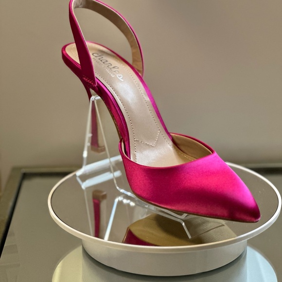 CHARLES DAVID | Iniko Pump - Picture 9 of 9